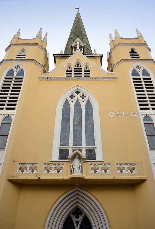 圣婴教堂- façade，钟塔和尖塔，圣玛丽学院，西班牙港，特立尼达和多巴哥